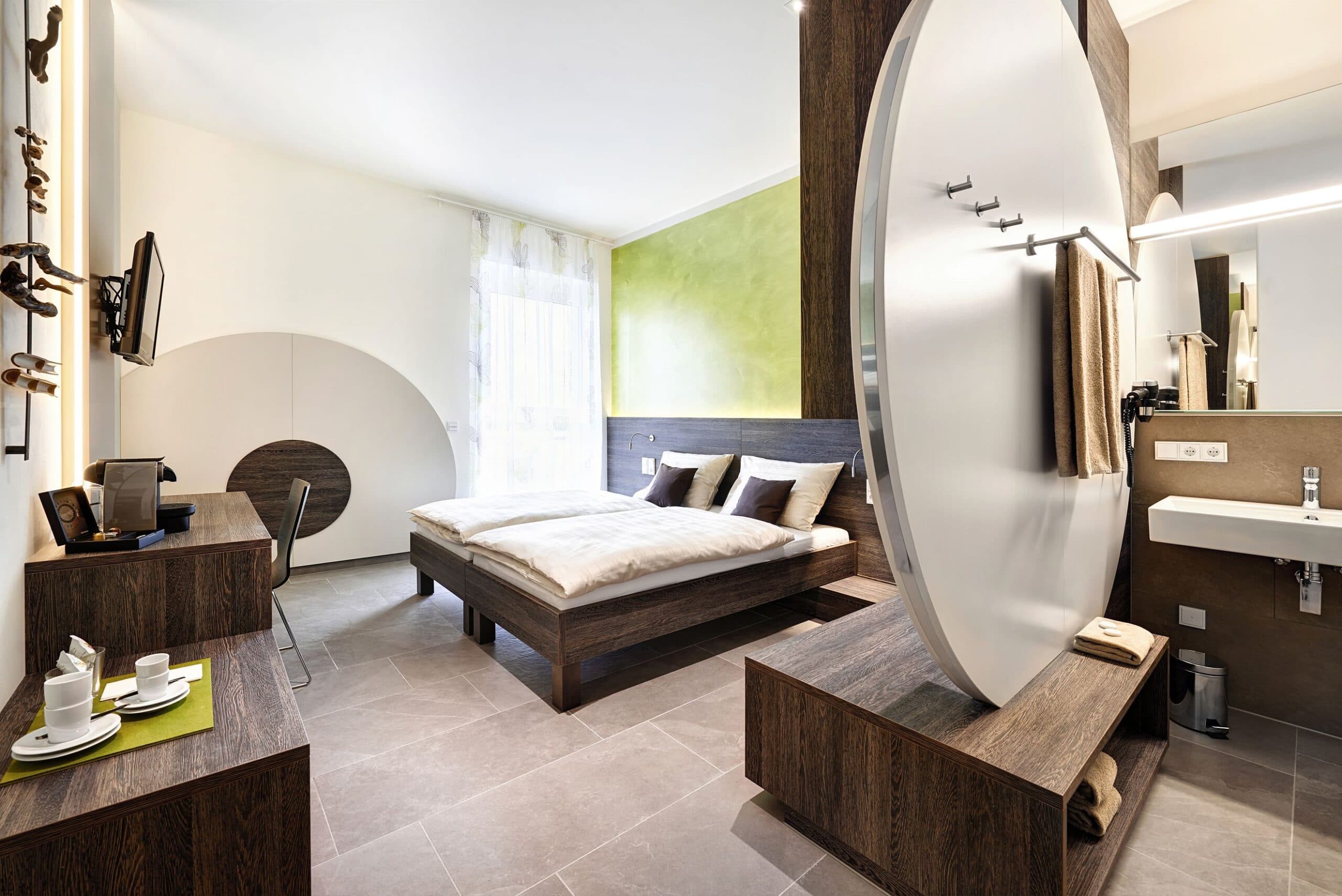k-07_22_hotel3411a